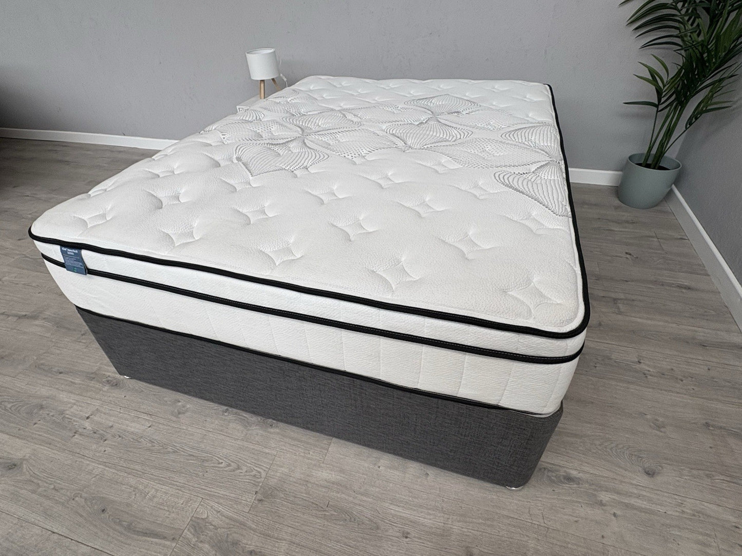 IGEL Nanotech 3000i 5ft Kingsize Mattress, Medium - RRP £1,499