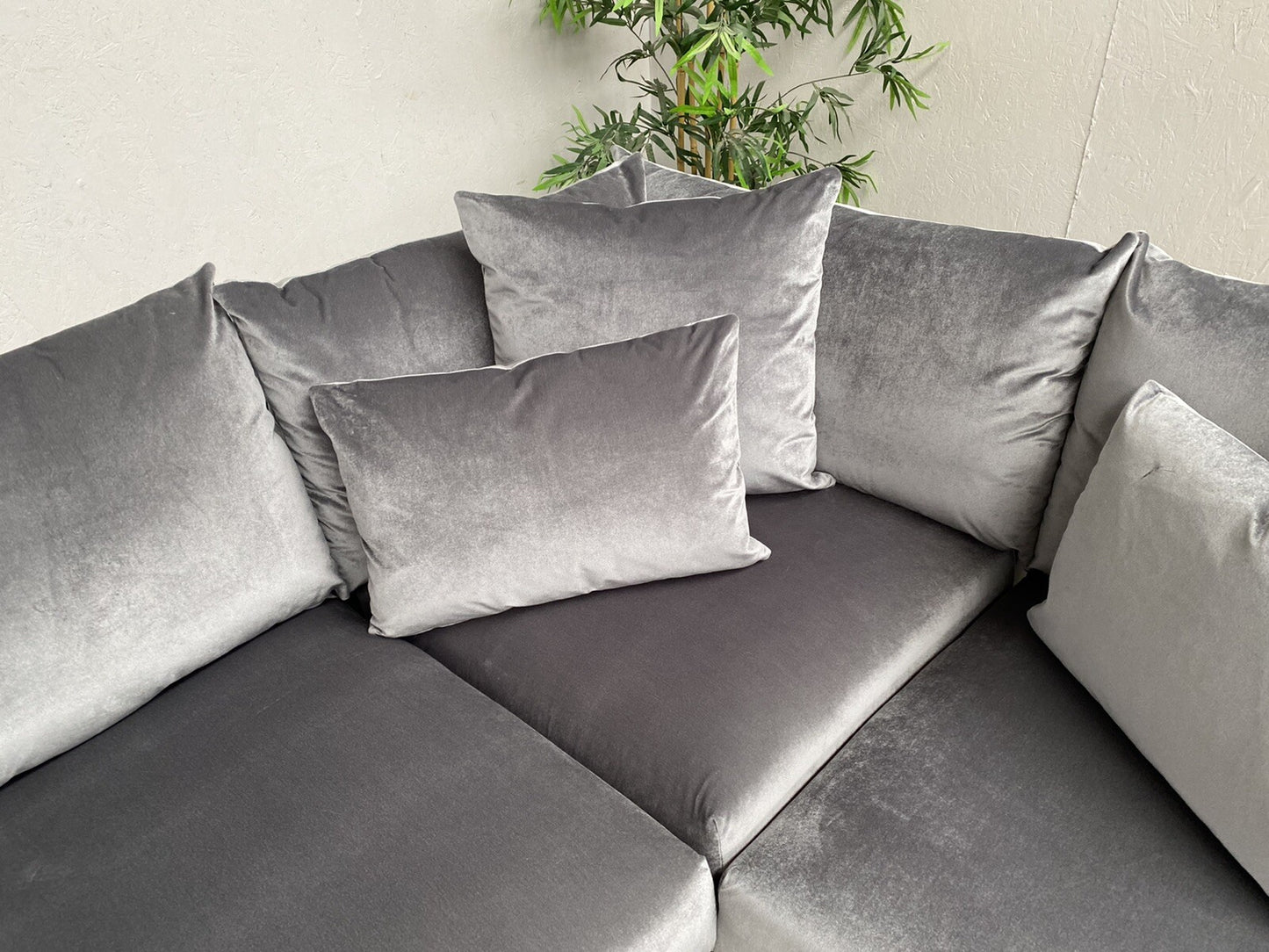 Ashley Manor PONTI Fabric Velvet RHF Corner Sofa ( 3 Corner 1 ) Grey - RRP £2699
