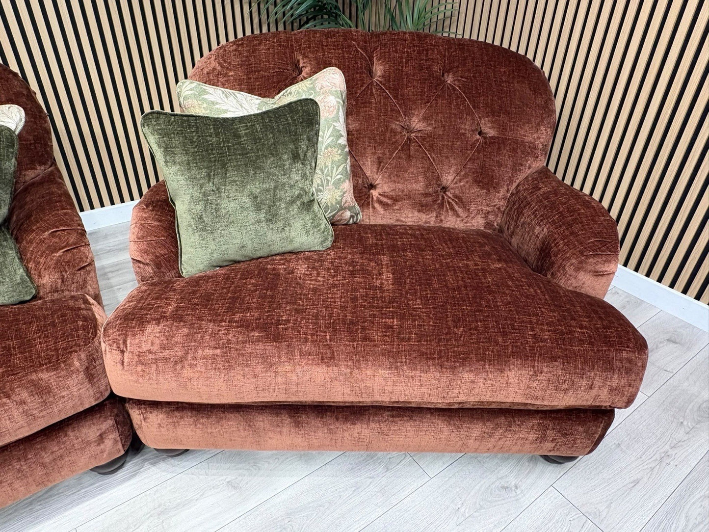 Alexander & James 3 Seater Button Back Sofa + Love Chair, RRP: £2895