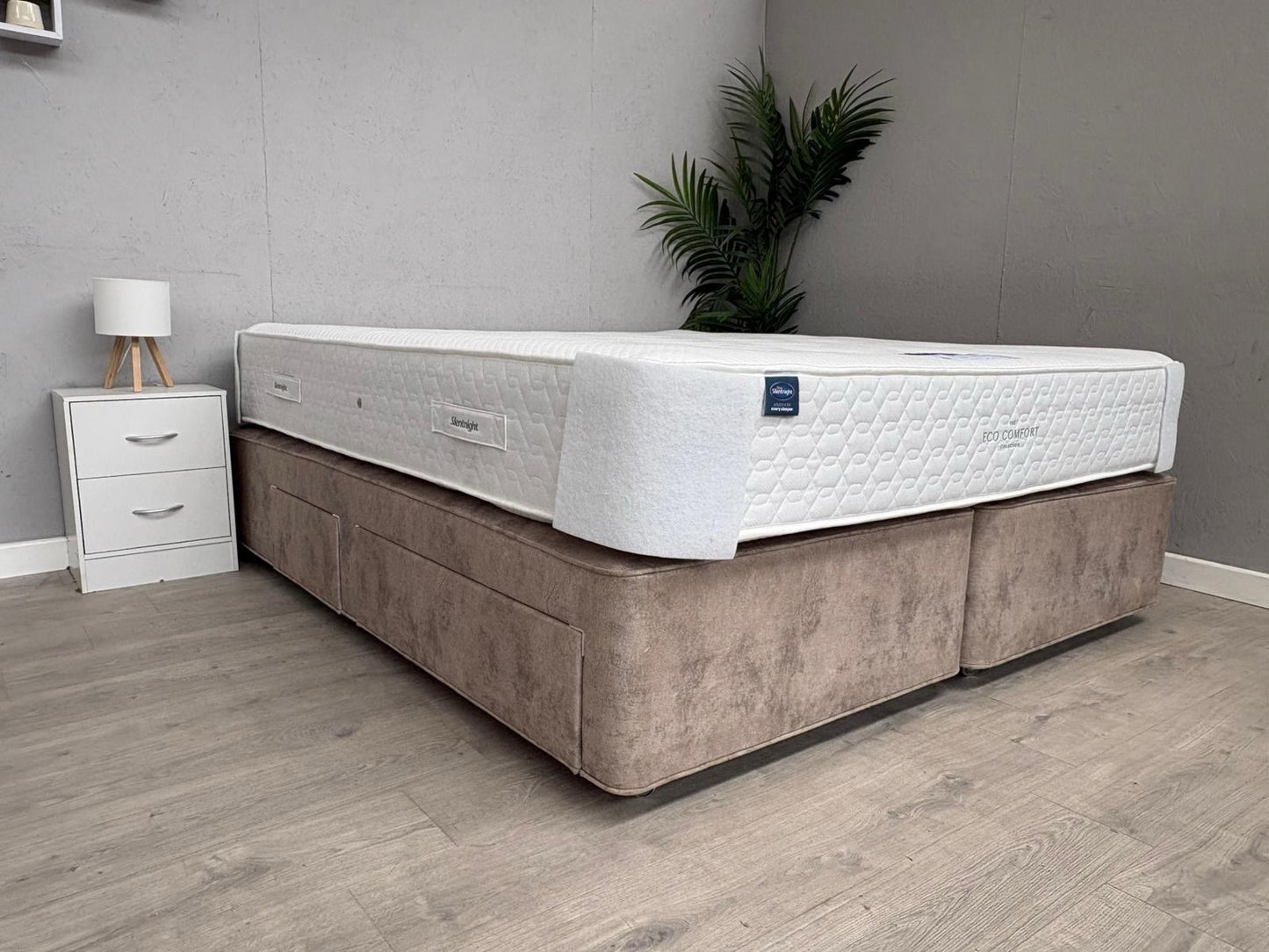Silentnight Eco Comfort 1200 Pocket 6ft Superking Mattress - RRP £1,099