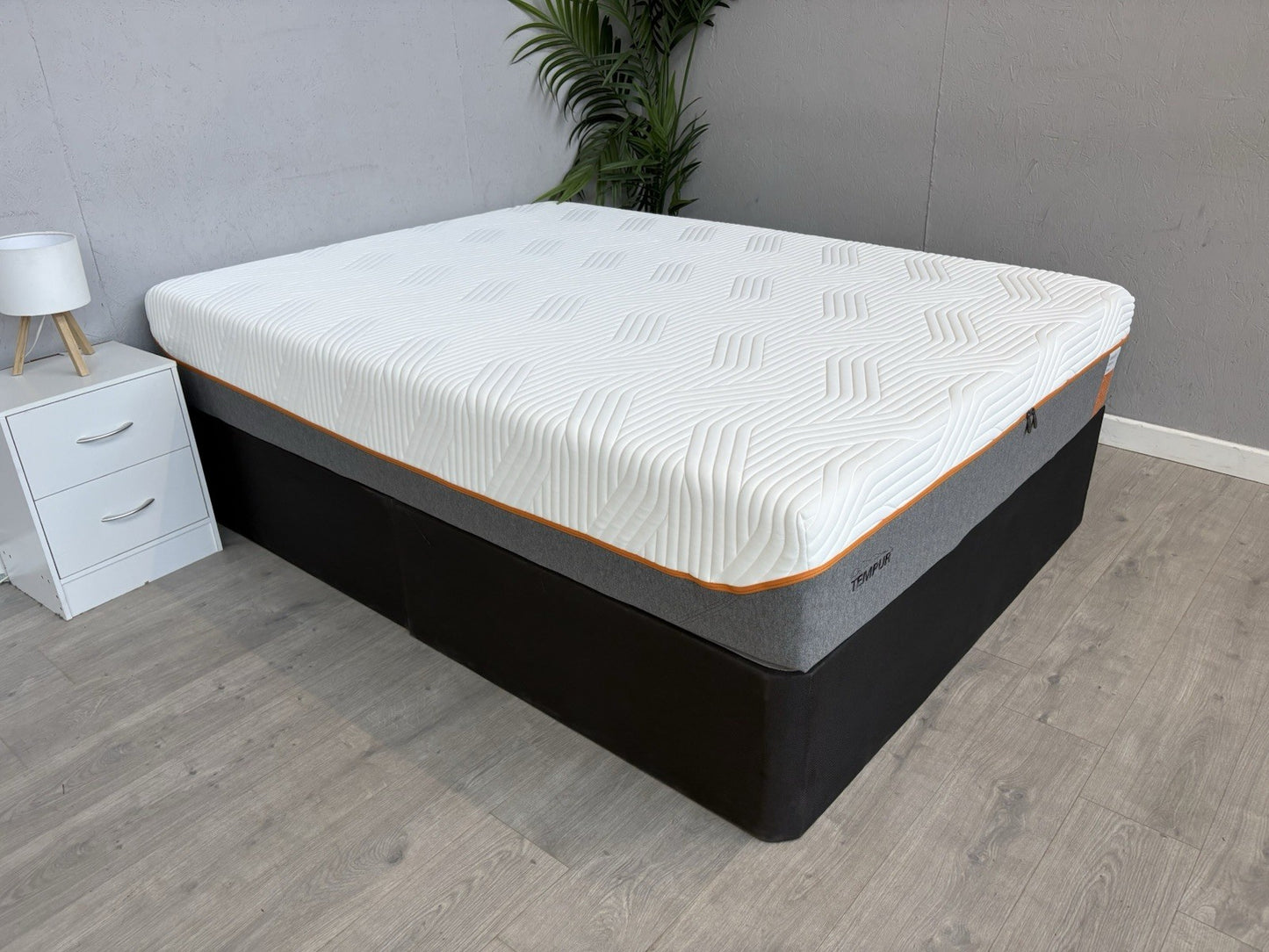 Tempur Contour LUXE Memory 6FT Superking Mattress, Medium - RRP £2,699
