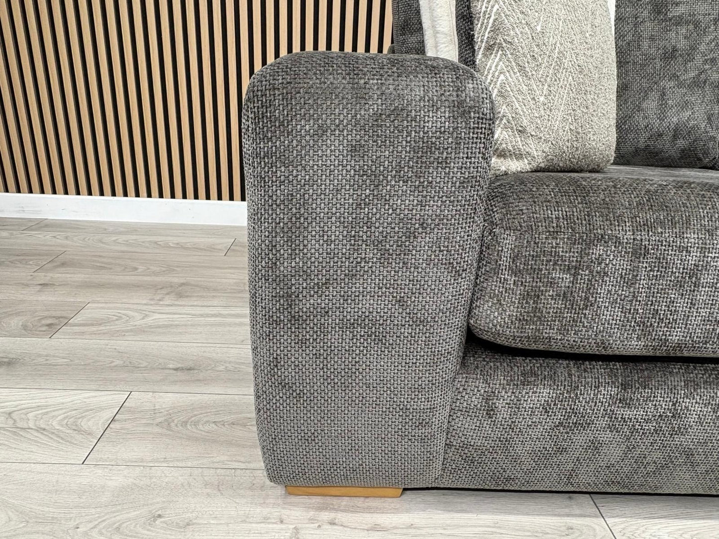 DFS Sample Pandora Fabric RHF 2c1 Corner Sofa RRP: £3295