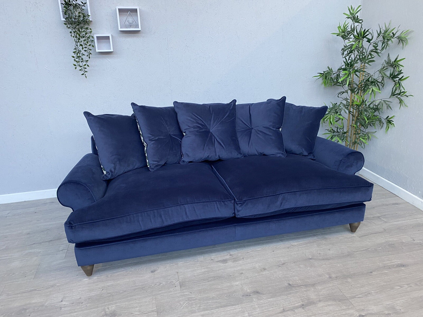 F.V. The Lounge Co. BRONWYN Fabric 4 Seater Scatter Back Sofa - RRP £1,995