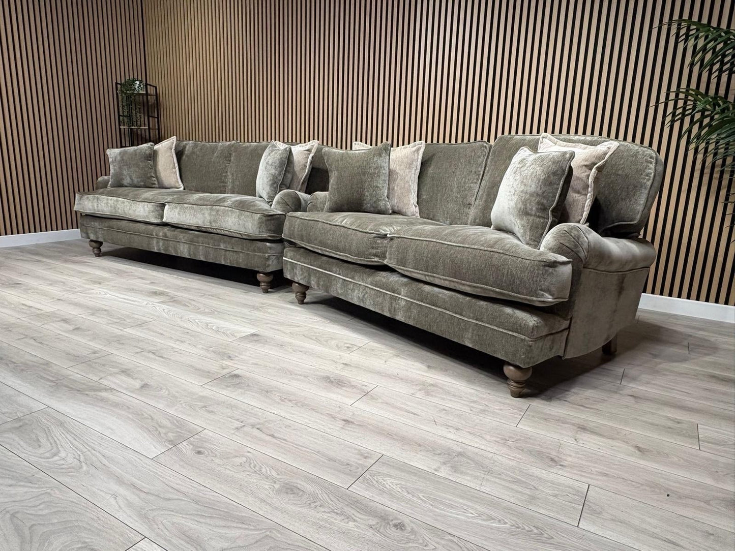 Laura Ashley HERITAGE Style Fabric 3 Seater + 2 Seater Sofa Set - RRP £3,500