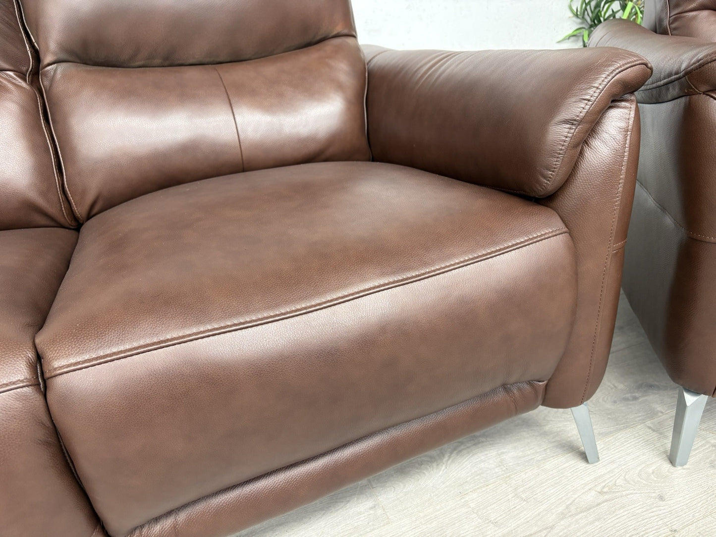 Furniture Village DAYTONA Leather 2 Seater Sofa + 2 x Armchairs - RRP £3,385