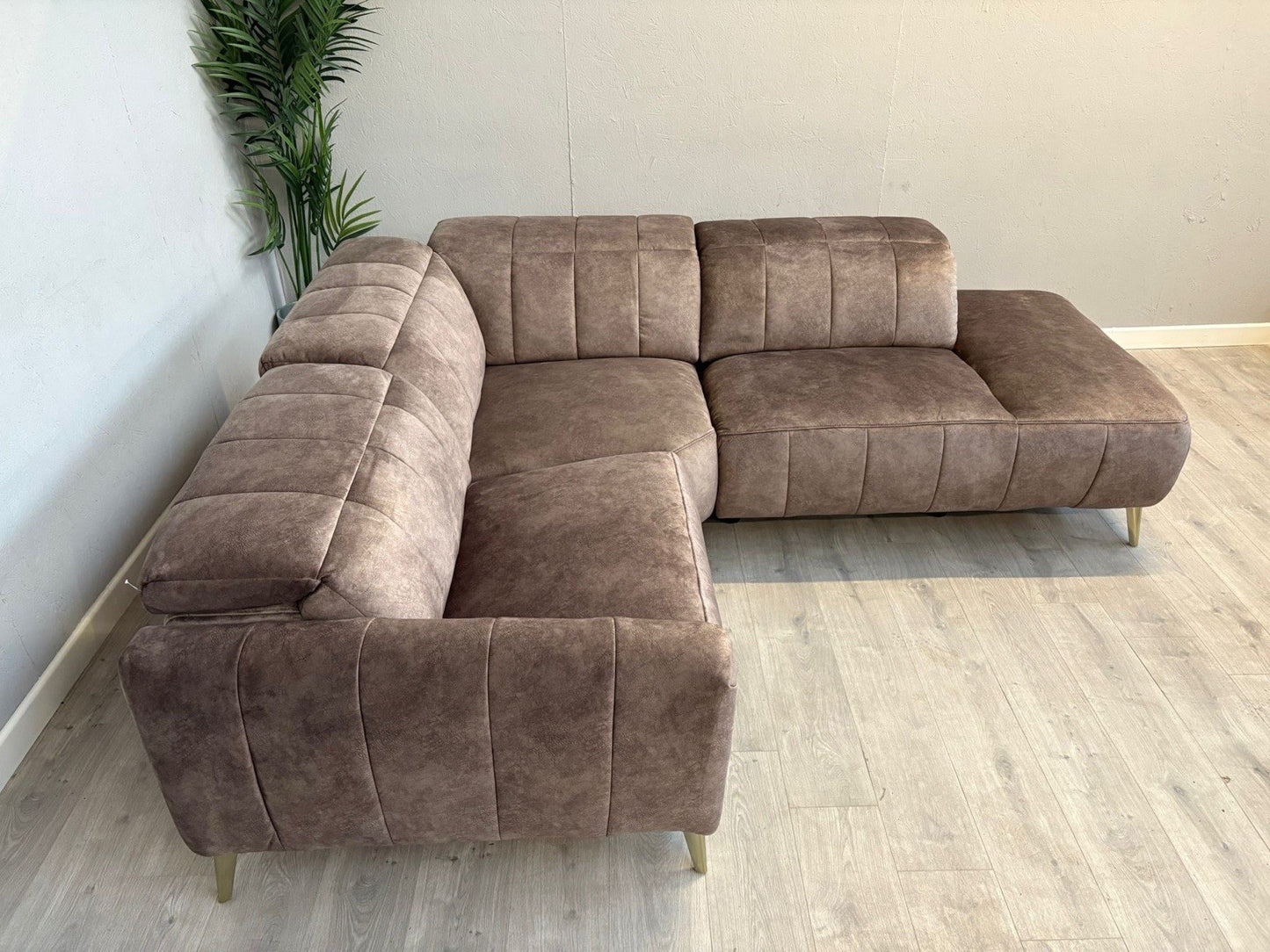 DFS Lidia Left Hand Facing Open Chaise Power Recliner Corner Sofa - RRP £1899