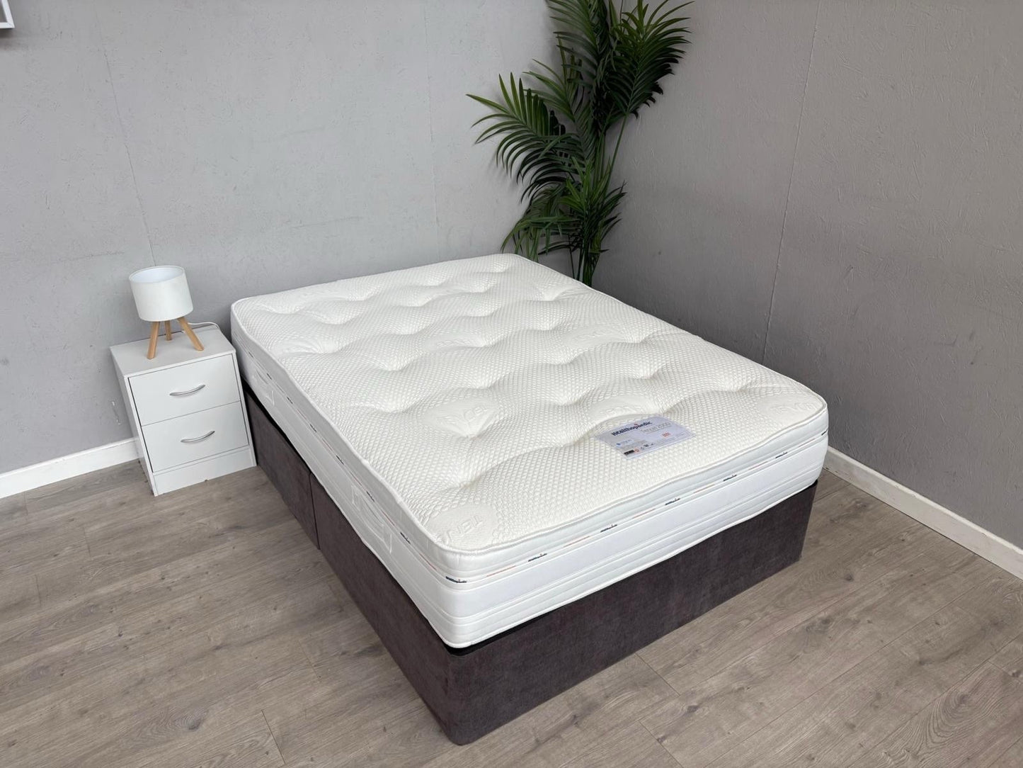 Healthopaedic TENCEL 2000 Pocket Zero Gravity 4ft 6 Double Mattress - RRP £899
