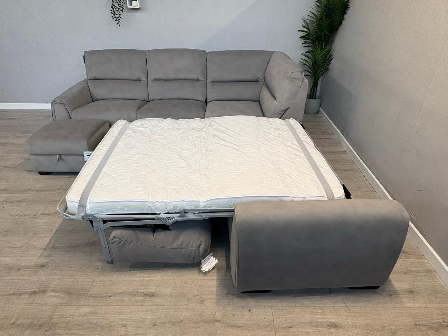 Furniture Village FLEX Fabric Large RHF Corner Sofa Bed + Footstool - RRP £3,390