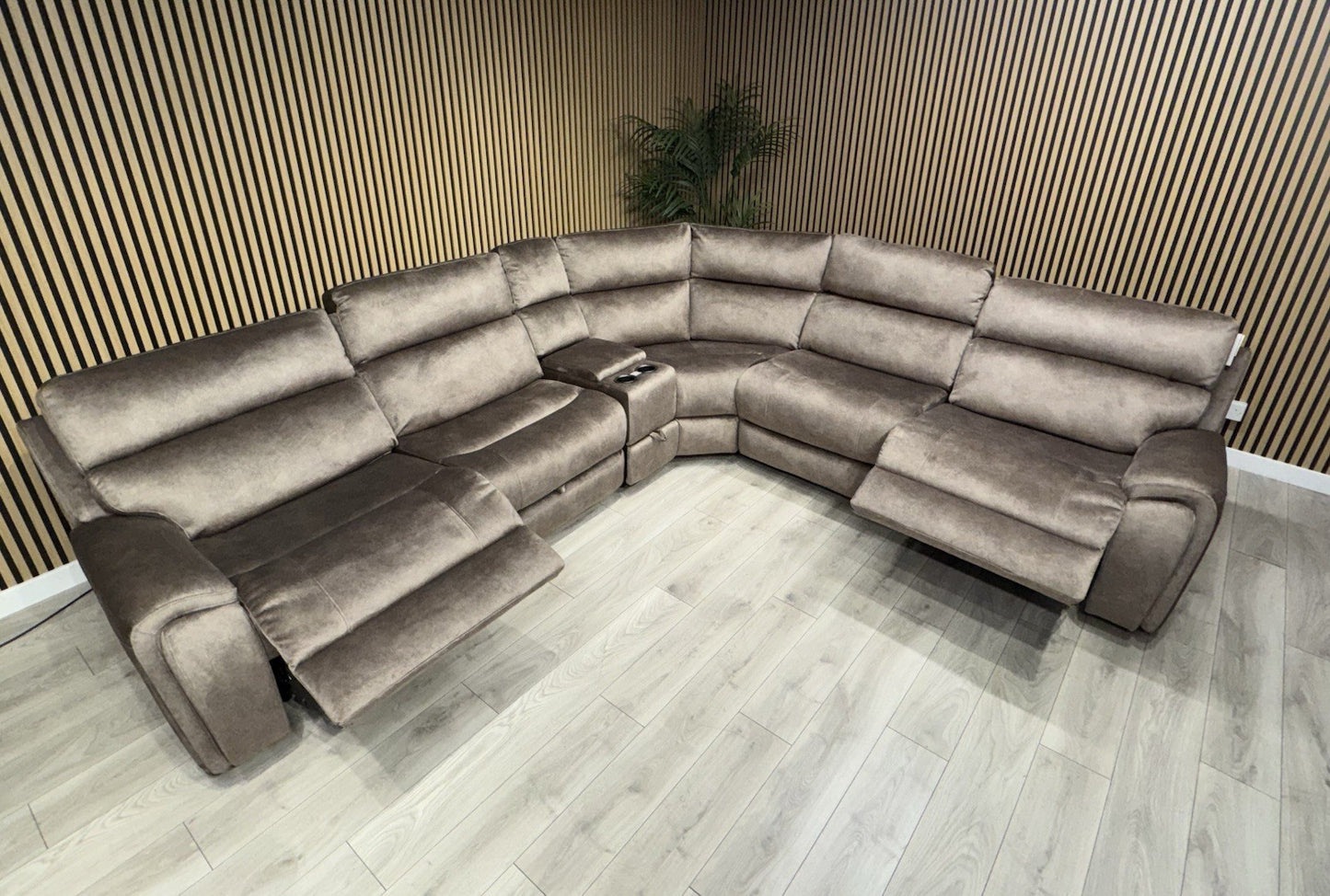 DFS Sample VEGAS Fabric 2 Corner 2 Power Recliner Sofa + Console - RRP £2999