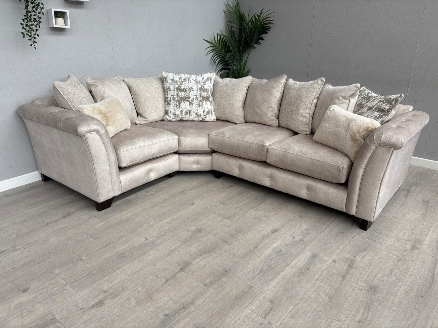 Furniture Village - Aura Classic Back LHF Corner Sofa RRP - £3495