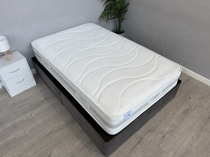 Slumberland RESPONSE LATEX LUXE 4ft Small Double Mattress, Firm - RRP £799