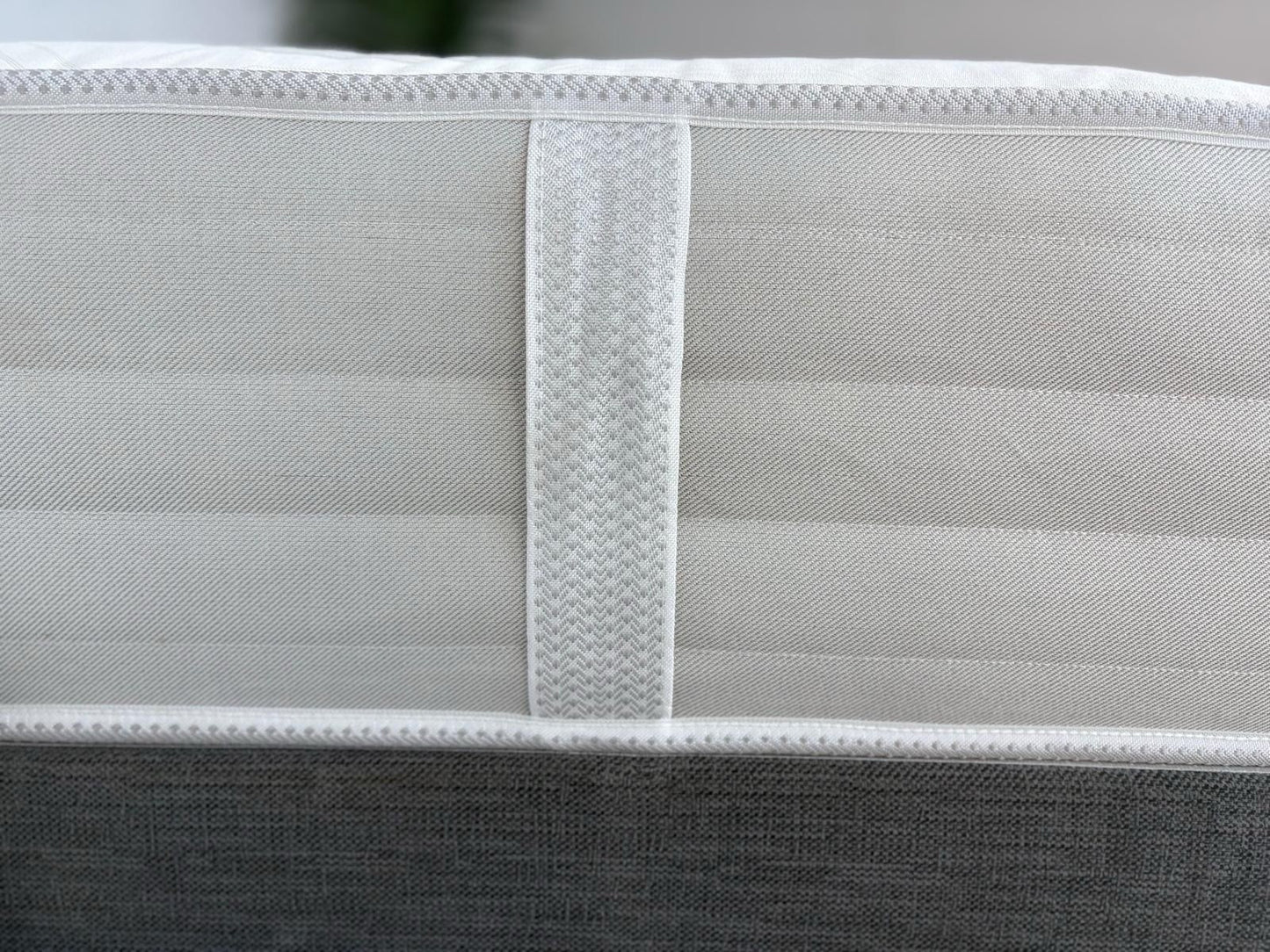 Sealy AUCKLAND Extra Firm 5ft Kingsize Mattress - RRP £1,399