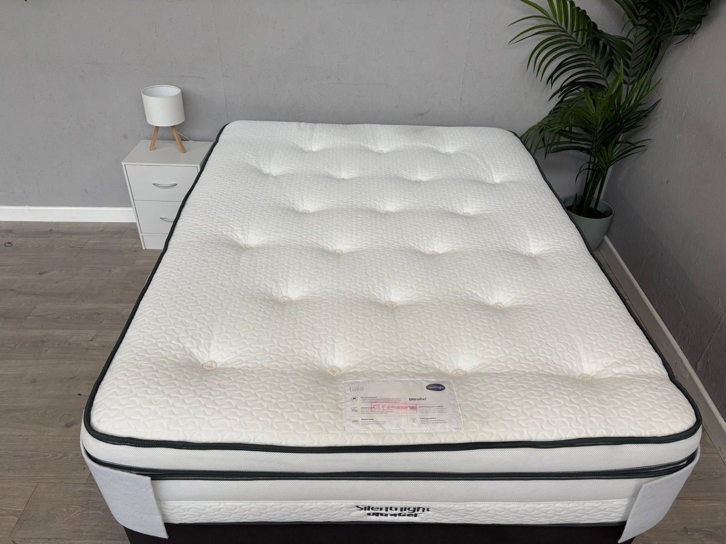 Silentnight TALIA UltraGel 1400 Pocket 5ft Kingsize Mattress - RRP £1,299