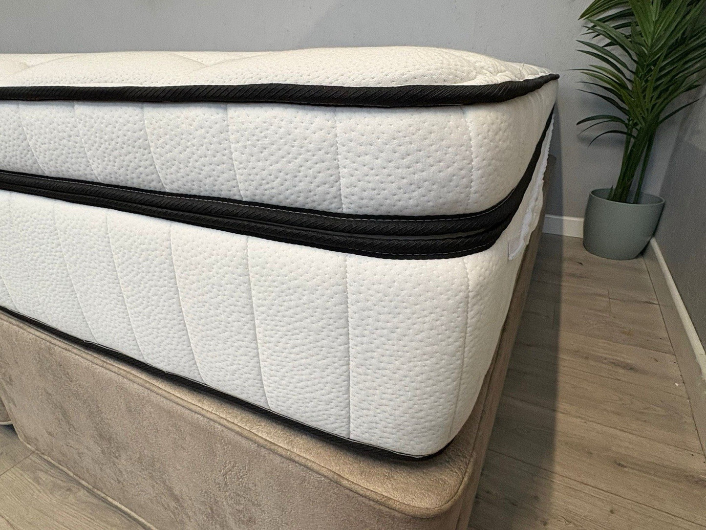 IGEL Nanotech 5000i 6ft Zip And Link Superking Mattress, Firm - RRP £2,499