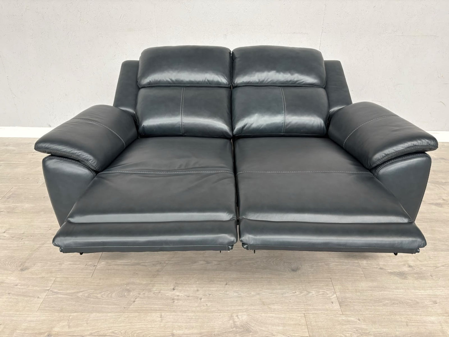 Furniture Village UTAH Leather 2 Seater Power Recliner, Lumbar Sofa - RRP £2,195