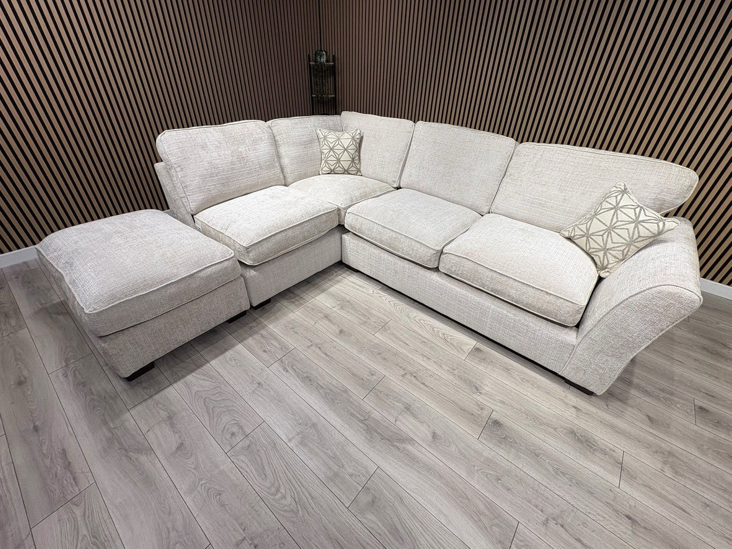 Furniture Village NEW LEGEND LHF Open Chaise Corner Sofa - RRP £2347