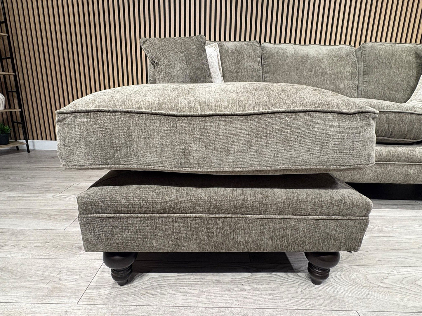 Laura Ashley HERITAGE Style Fabric 3 Seater Chaise Sofa - RRP £2,800