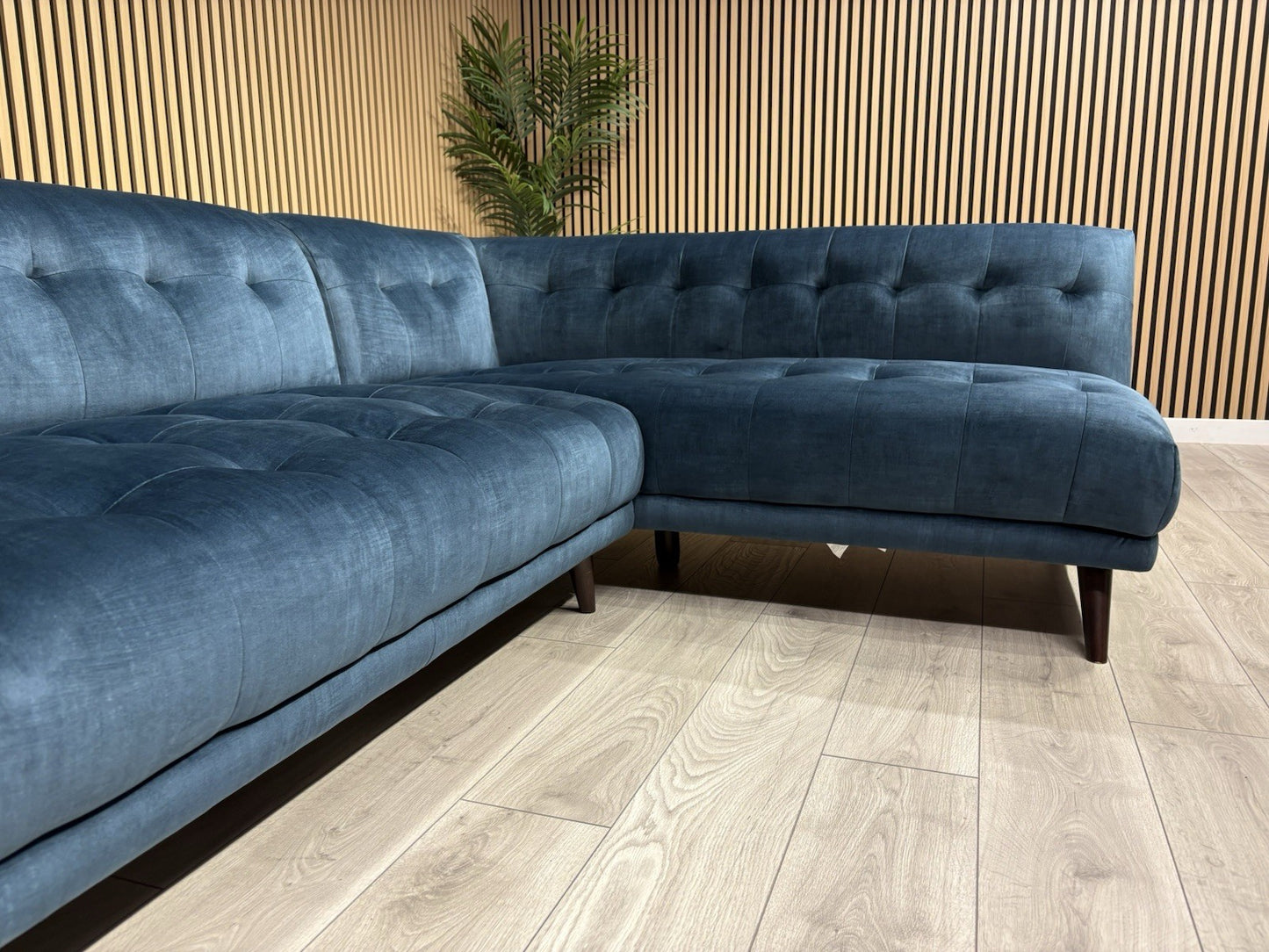 Furniture Village RENE Fabric RHF Chaise Open End Corner Sofa - RRP £1,695