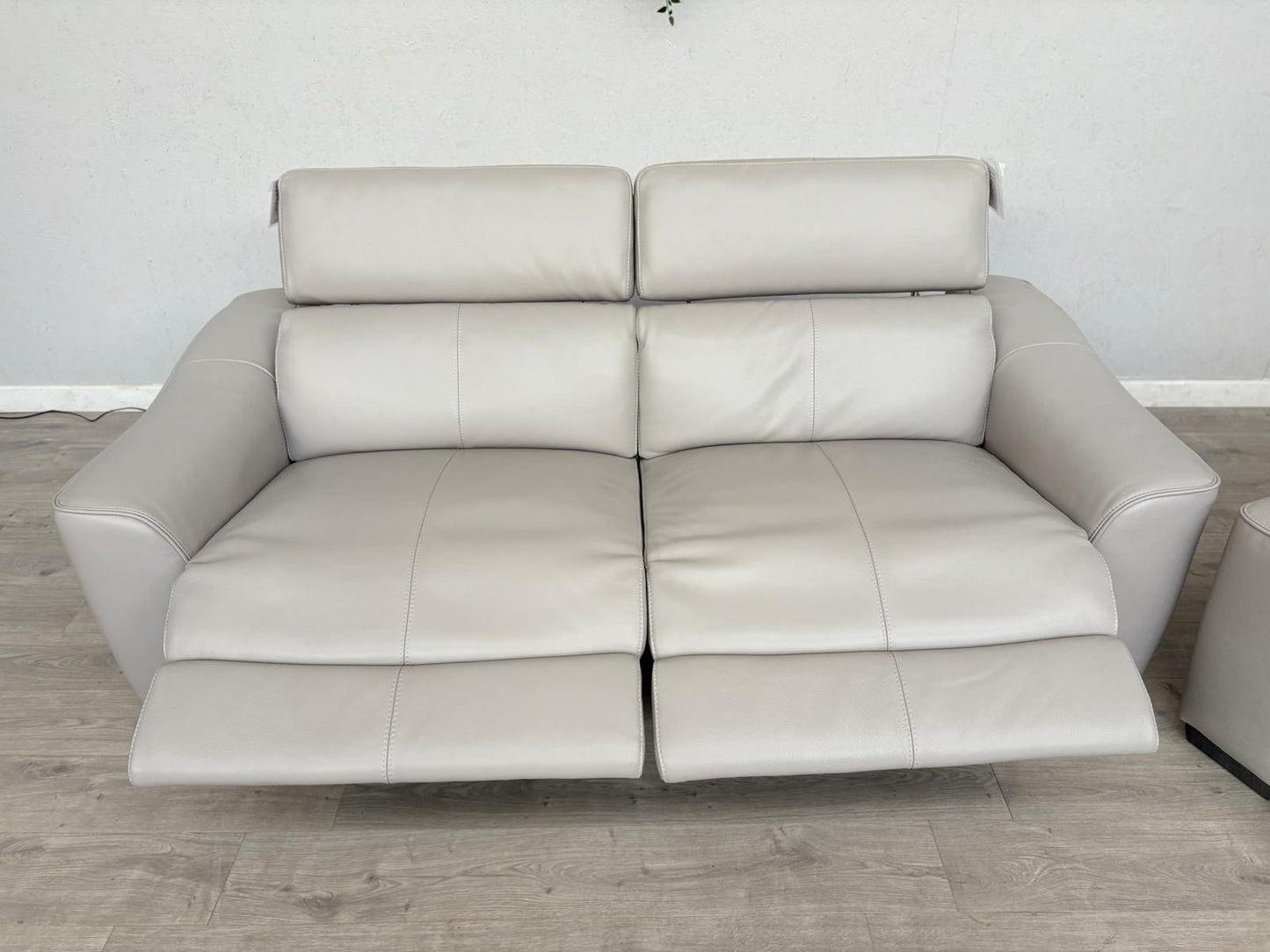 Furniture Village XAVIER Leather 3 + 2 Seater Sofa Set, Power Recliner RRP £4390
