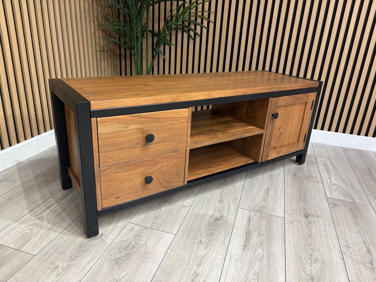 NEXT Sample - New Bronx Wide TV Unit - RRP: £475