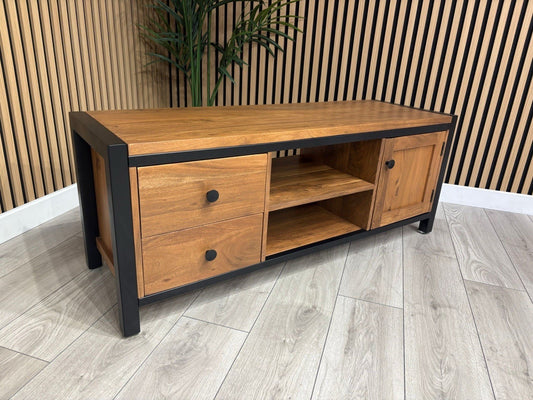 NEXT Sample - New Bronx Wide TV Unit - RRP: £475