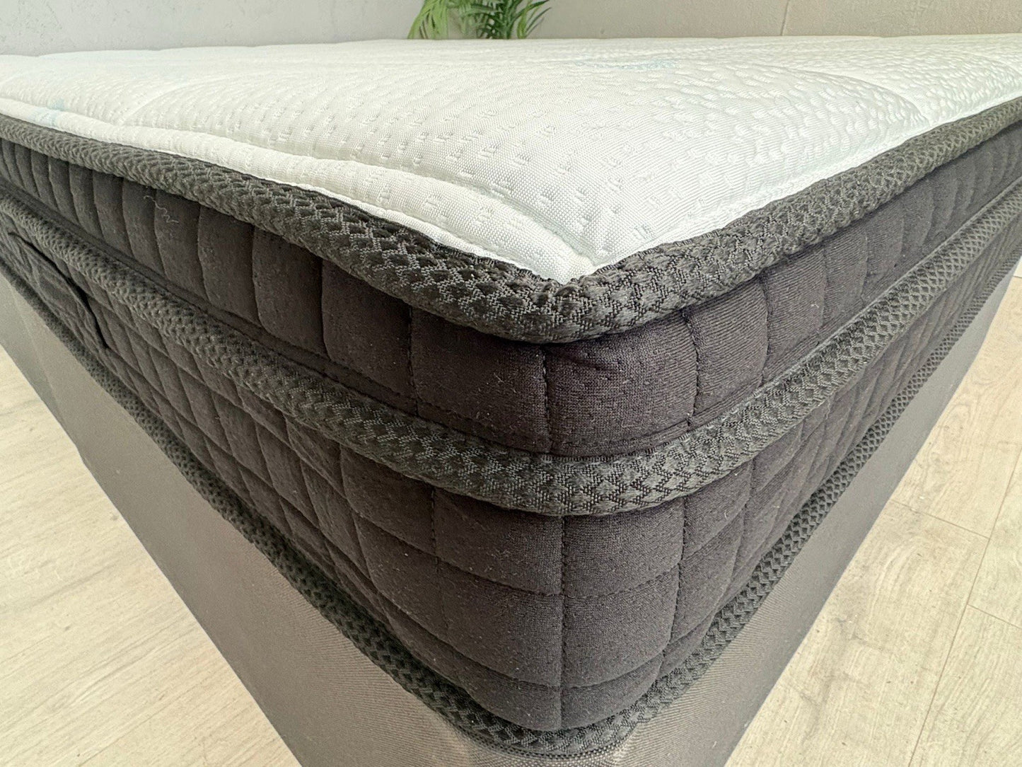 Sleep Soul Cooler Ortho 4000 Pocket Gel 5ft Kingsize Mattress - RRP £699