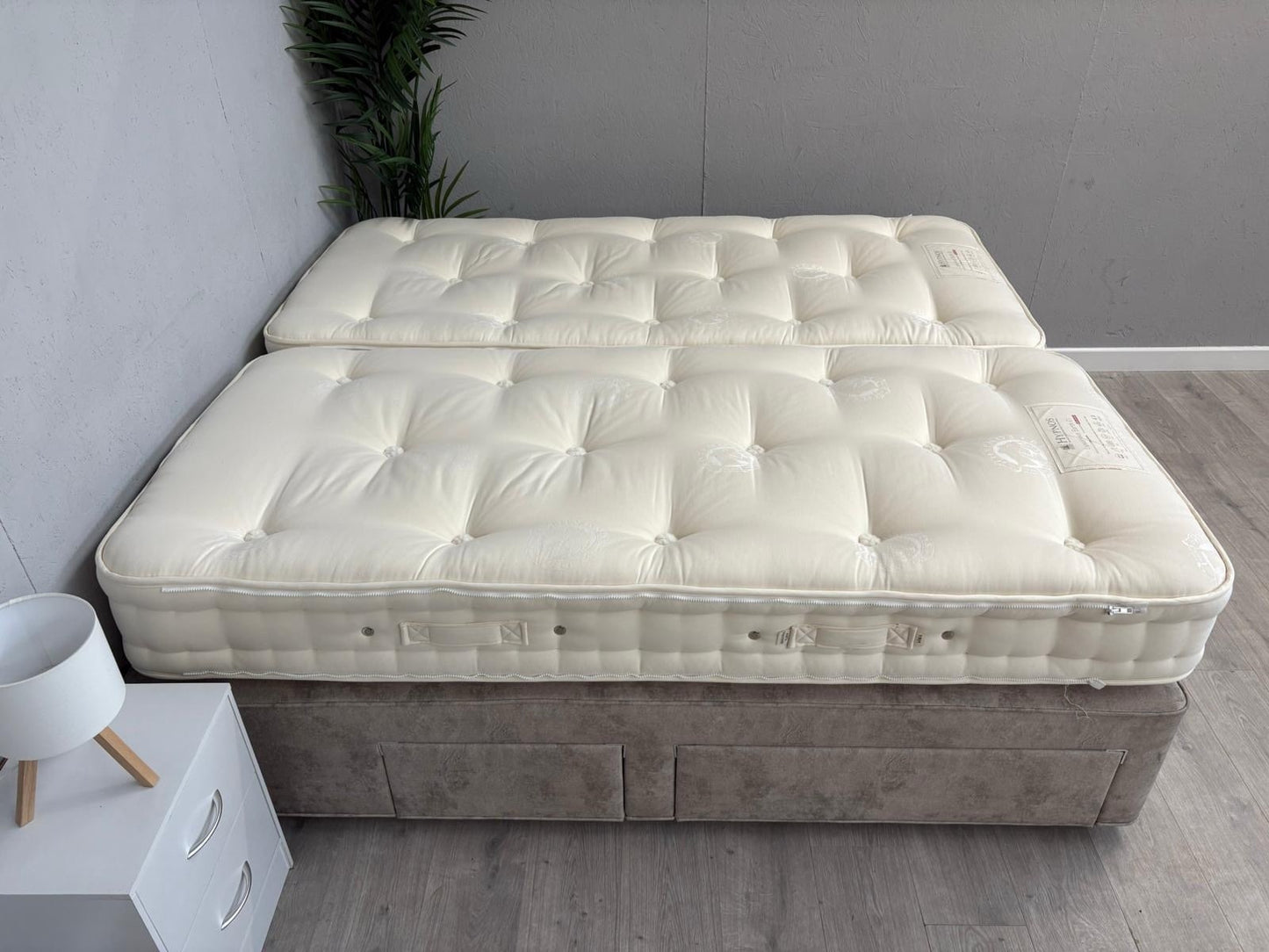 Hypnos Luxurious Earth 01 6ft Superking Mattress Zip and Link, Firm - RRP £3,099