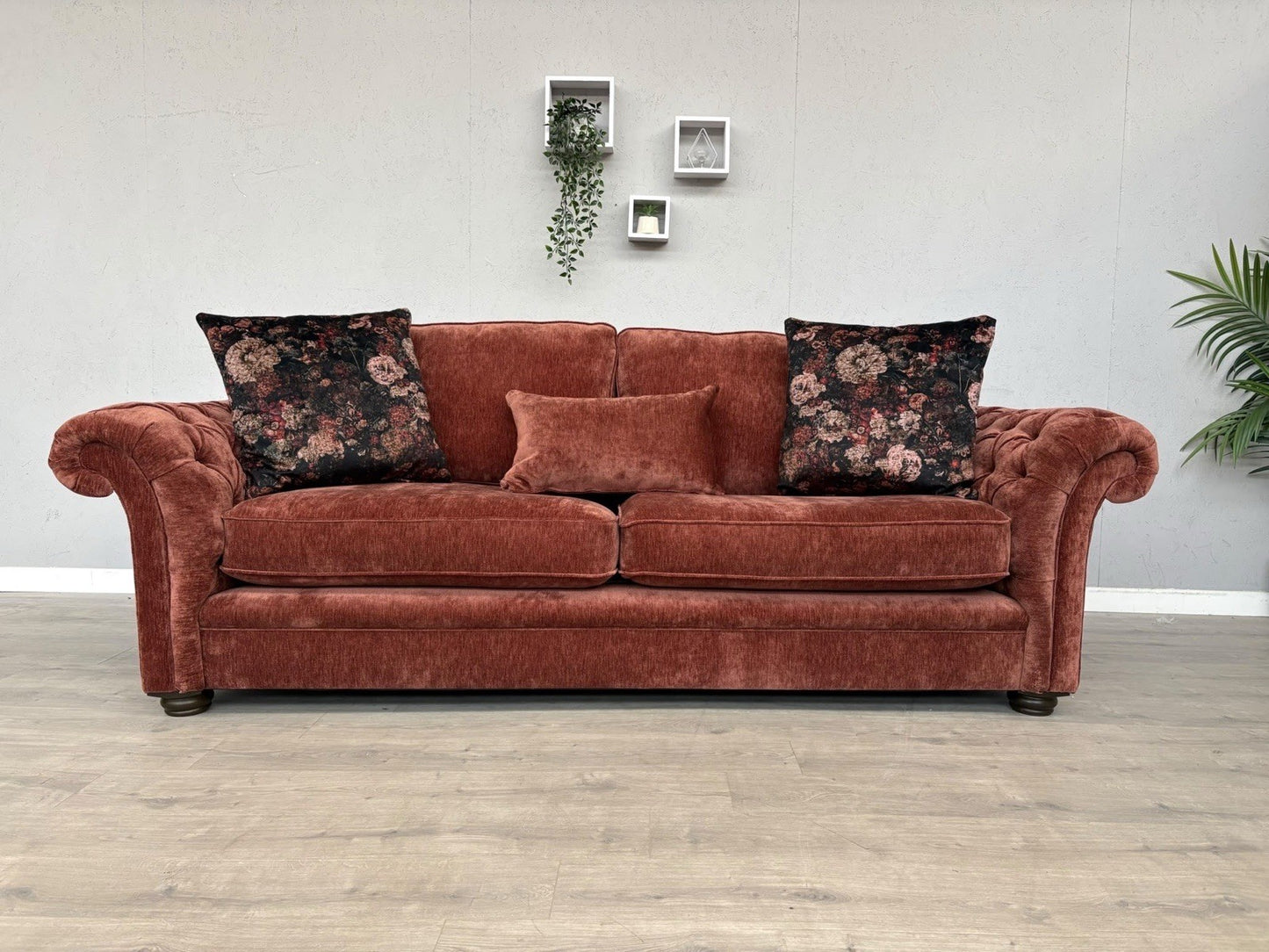 Victoria Fabric 4 Seater Sofa - RRP £2299