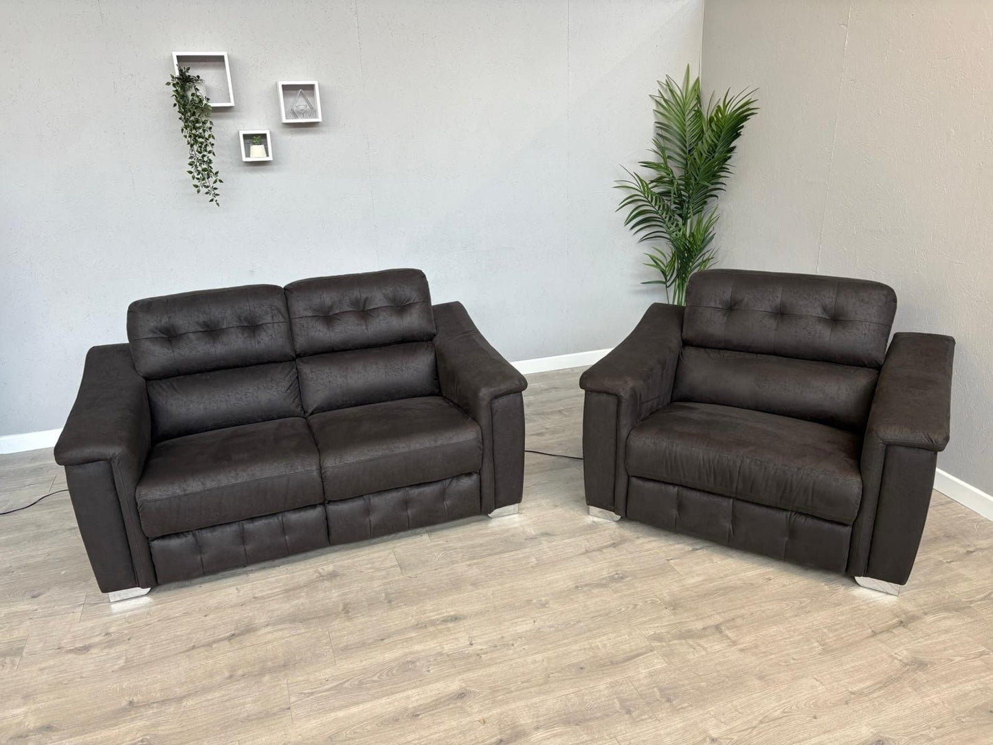 DFS - La-Z-Boy NEW HOLLYWOOD Fabric 2 Seater Sofa + Cuddler Armchair, Power