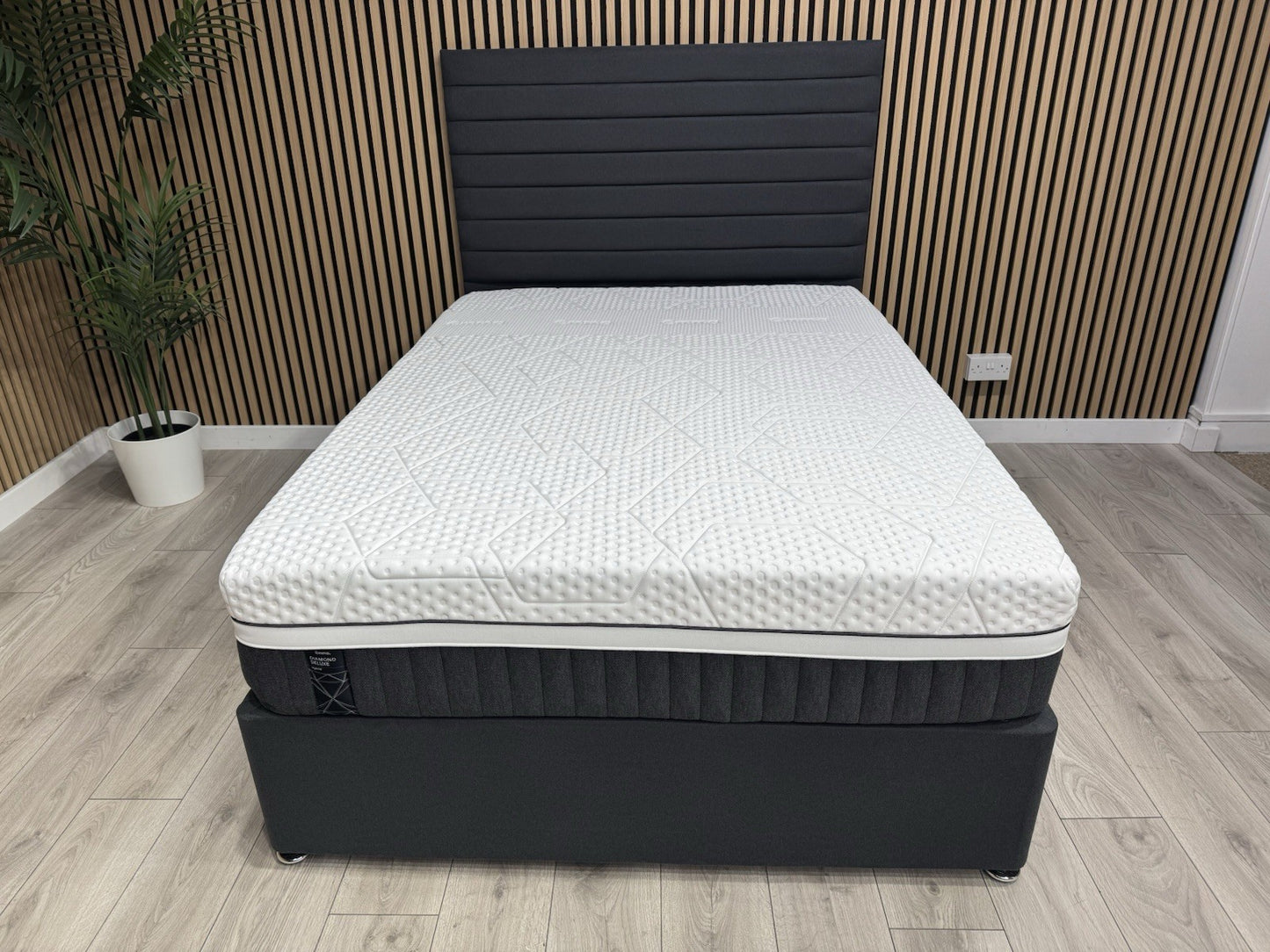 EMMA - Diamond Deluxe Hybrid 4ft 6 Double Mattress - RRP £1,999
