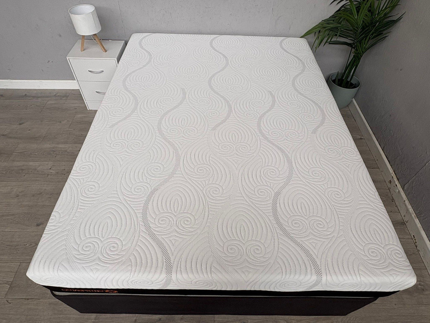 DORMEO Octaspring MISTRAL Memory 5ft Kingsize Mattress, Medium Firm - RRP £1,649