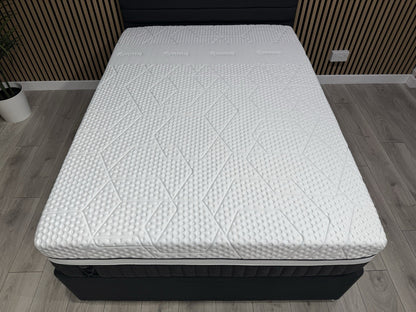EMMA - Diamond Deluxe Hybrid 4ft 6 Double Mattress - RRP £1,999