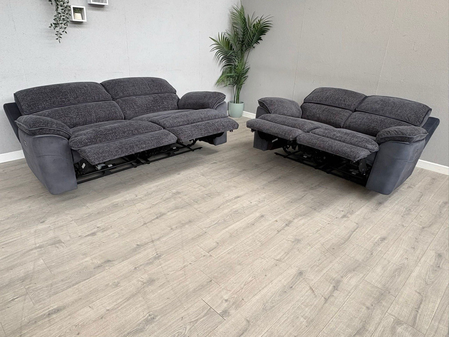 DFS Fontaine 3 Seater + 2 Seater Power Recliner Sofa Set  - RRP £1,978