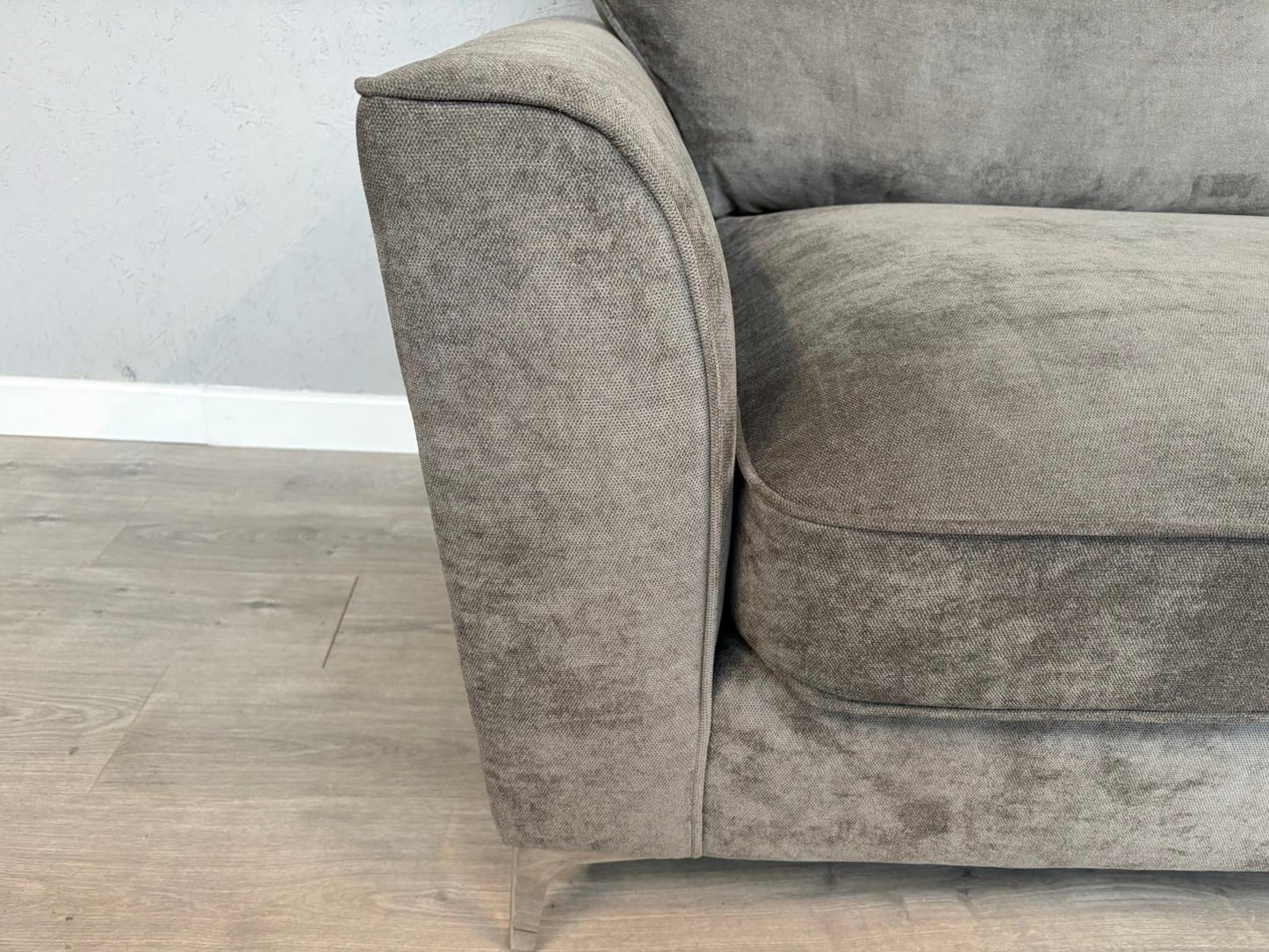 Furniture Village LEGEND RHF Classic Back Fabric Chaise Corner Sofa - RRP £1895