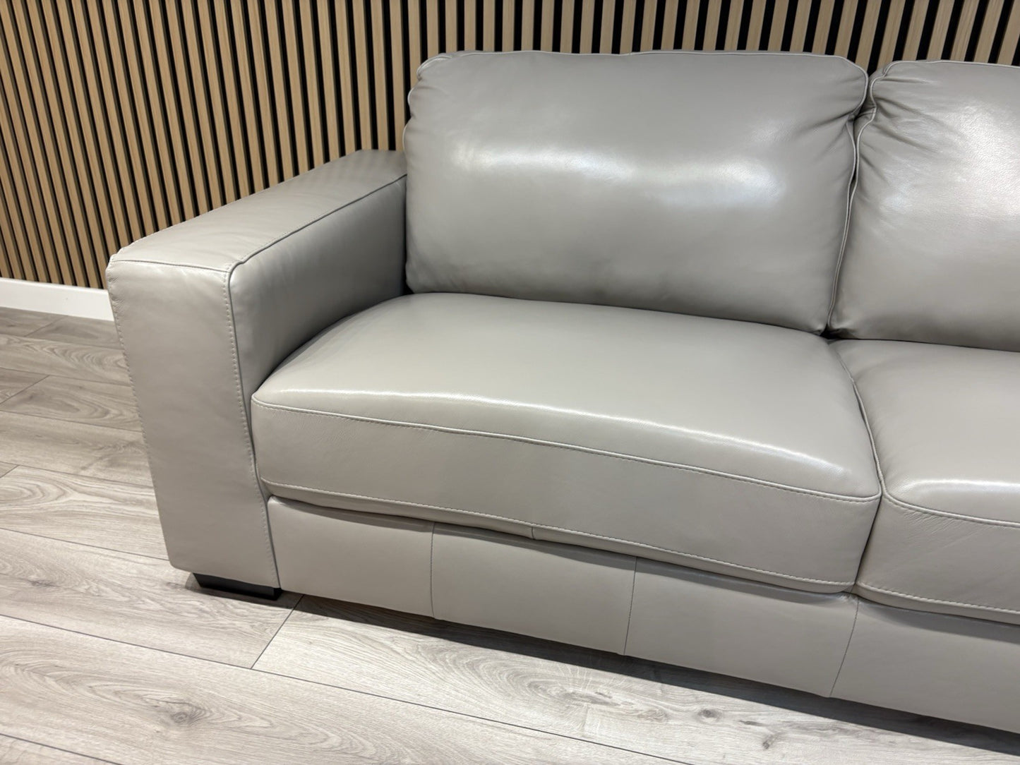 DFS - COHEN Style 3 Seater + 2 Seater Leather Sofa Set - RRP £2,398