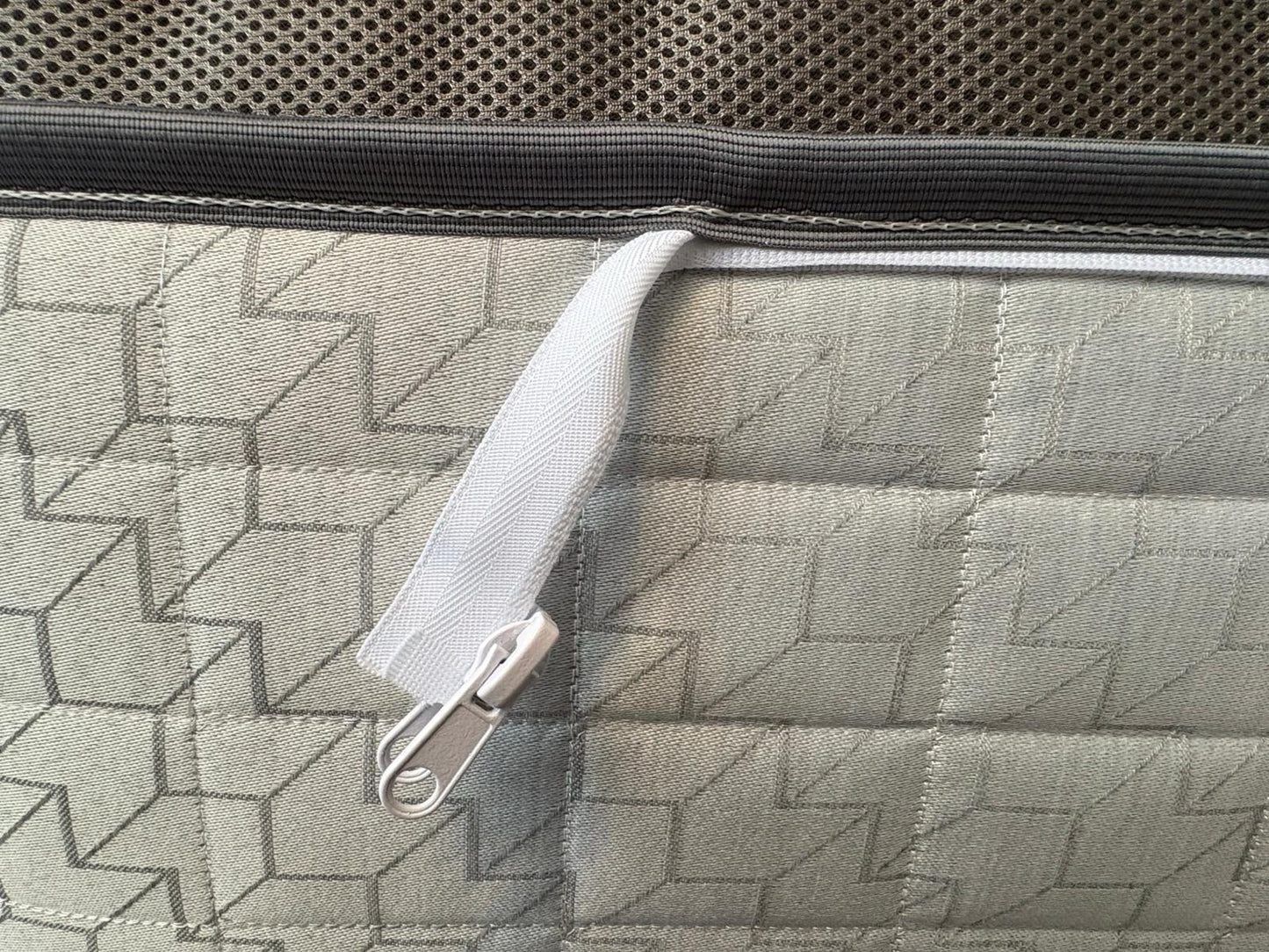 Sealy Elevate Ultra BRONTE 6ft Superking Zip & Link Mattress, Medium - RRP £2899