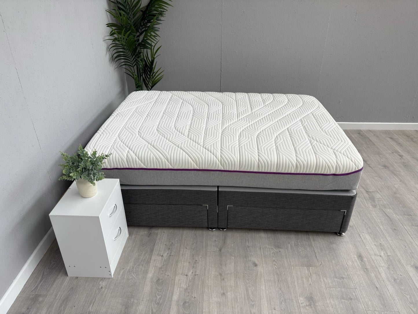 Tempur ASPEN Memory 5ft Kingsize Mattress, Medium - RRP £1,899