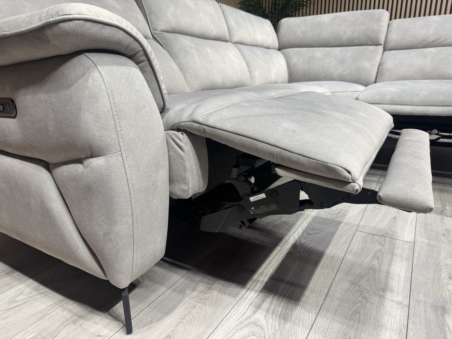 Furniture Village EZRA Style Fabric RHF Corner Sofa Power Recliners - RRP £3295