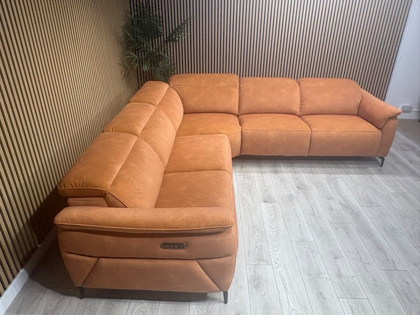 Furniture Village MOET Style Large Fabric Power Recliner Corner - RRP £4,495