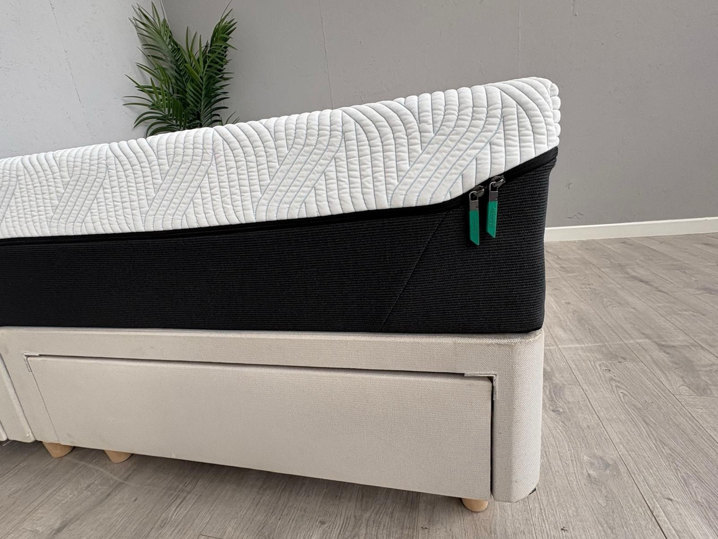 Tempur PRO LUXE 6ft Superking Split Mattress, Medium / Firm - RRP £3,798