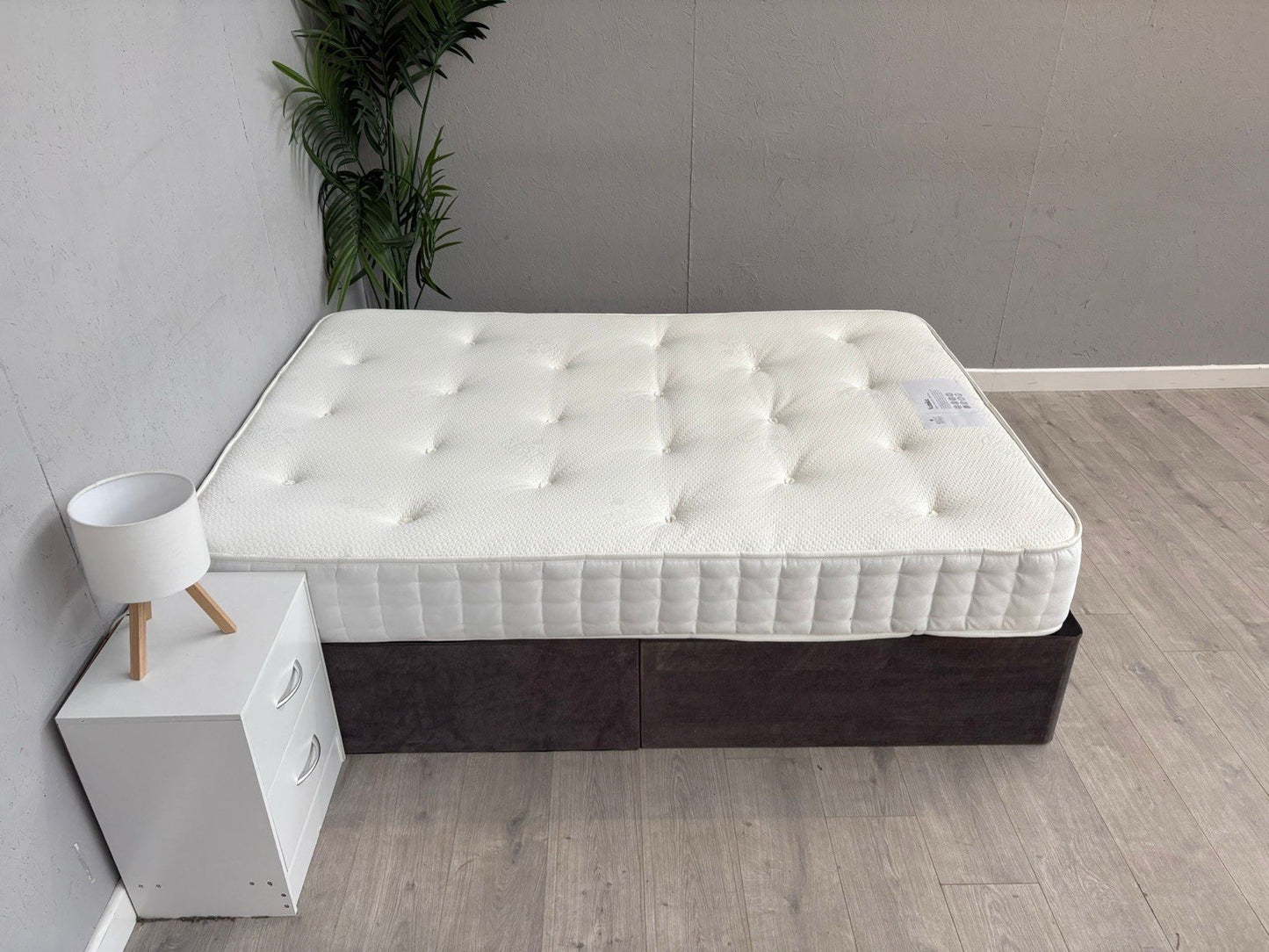 Rest Assured Venice 1400 Pocket Ortho Firm 4ft 6 Double Mattress - RRP £509
