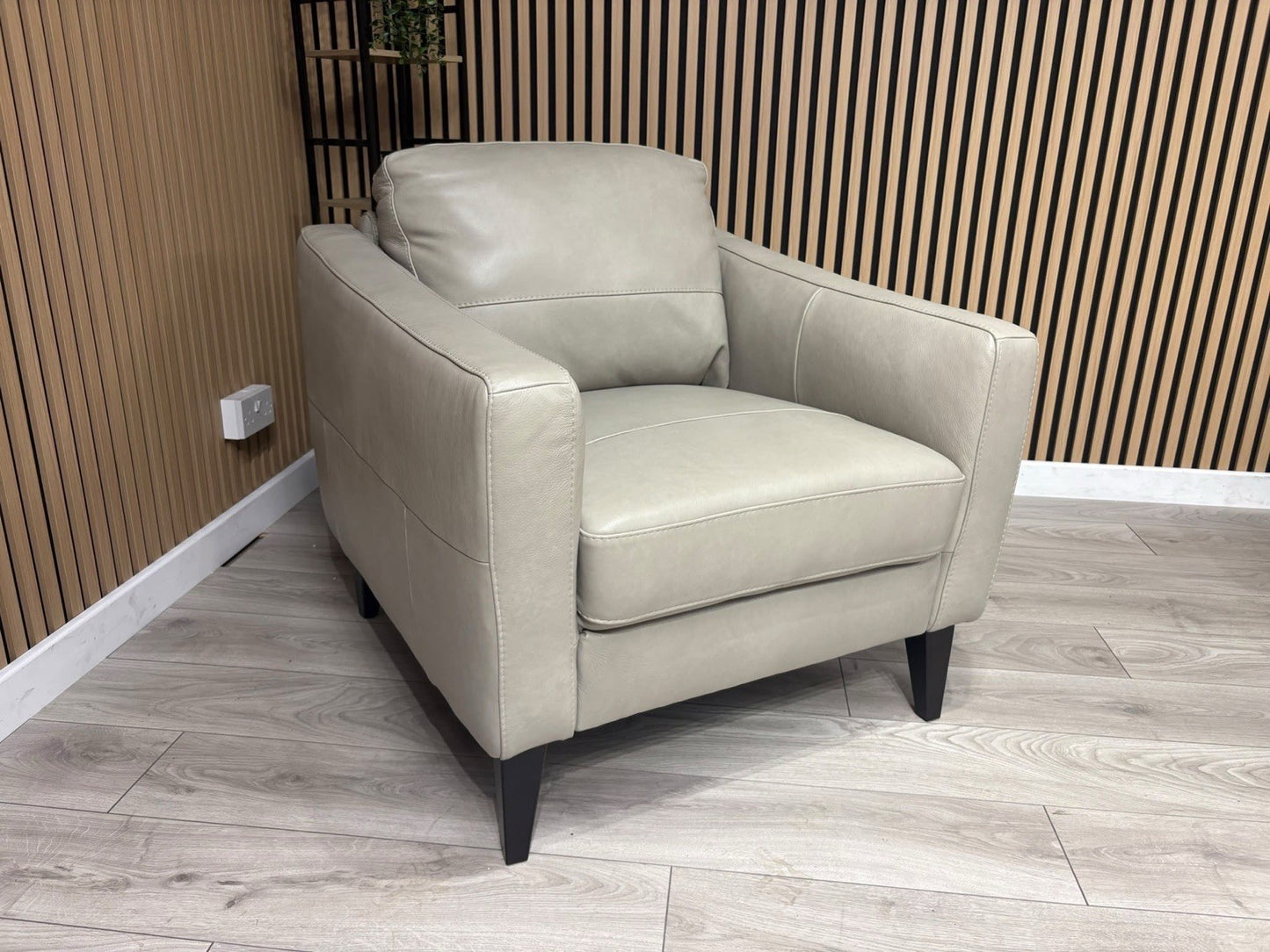 John Lewis BAILEY Style Leather Armchair RRP £1295