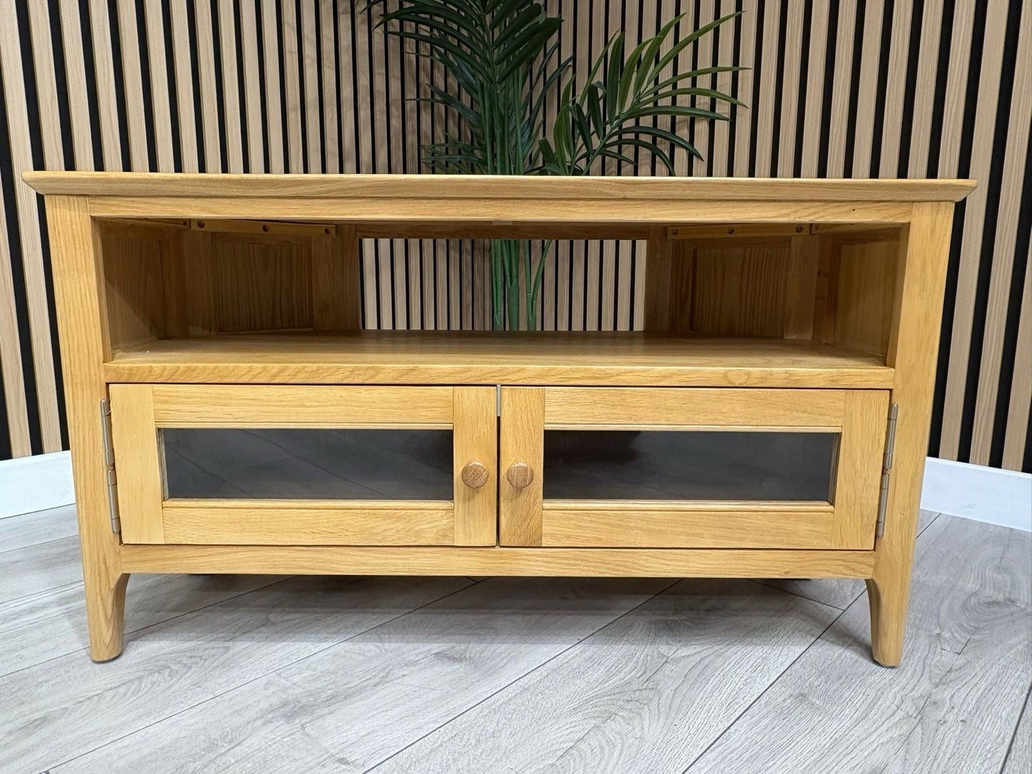 Next Sample - Saxon Corner TV Unit - RRP: £399
