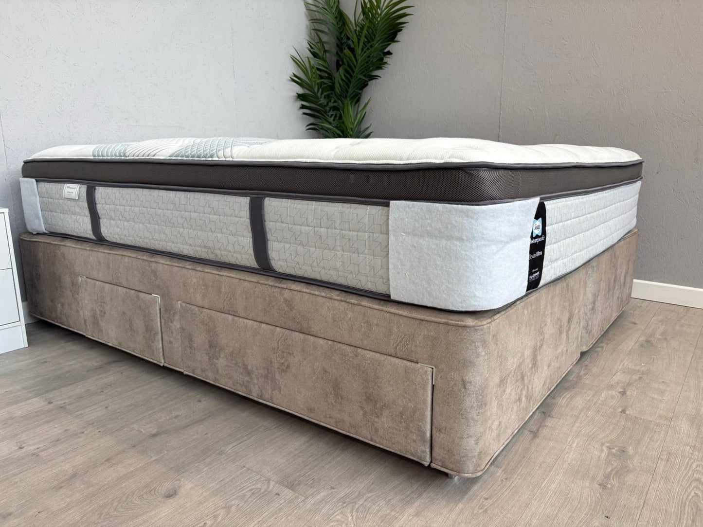Sealy Elevate Ultra ORWELL 6ft Superking Mattress, Firm - RRP £3,099