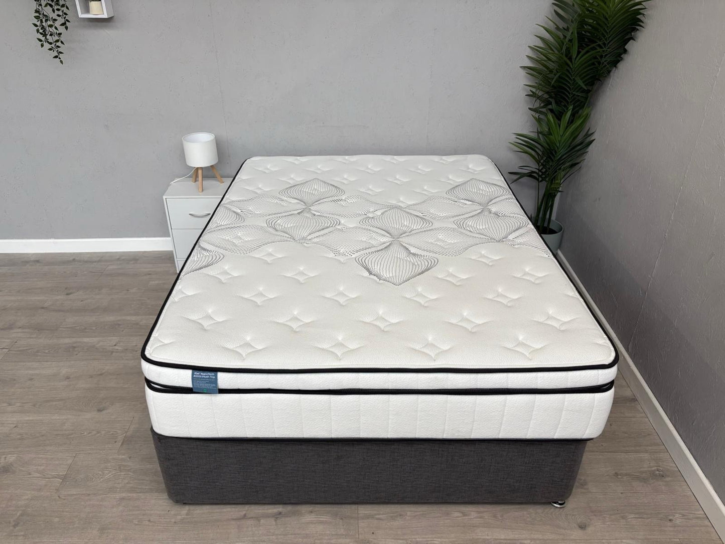 IGEL Nanotech 4000i 5ft Kingsize Mattress, Medium - RRP £1,899