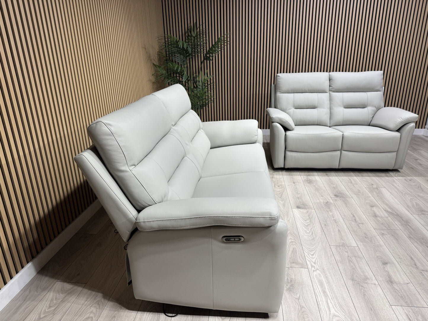 TREND Leather 3 + 2 Seater Power Sofa Set - RRP £4595