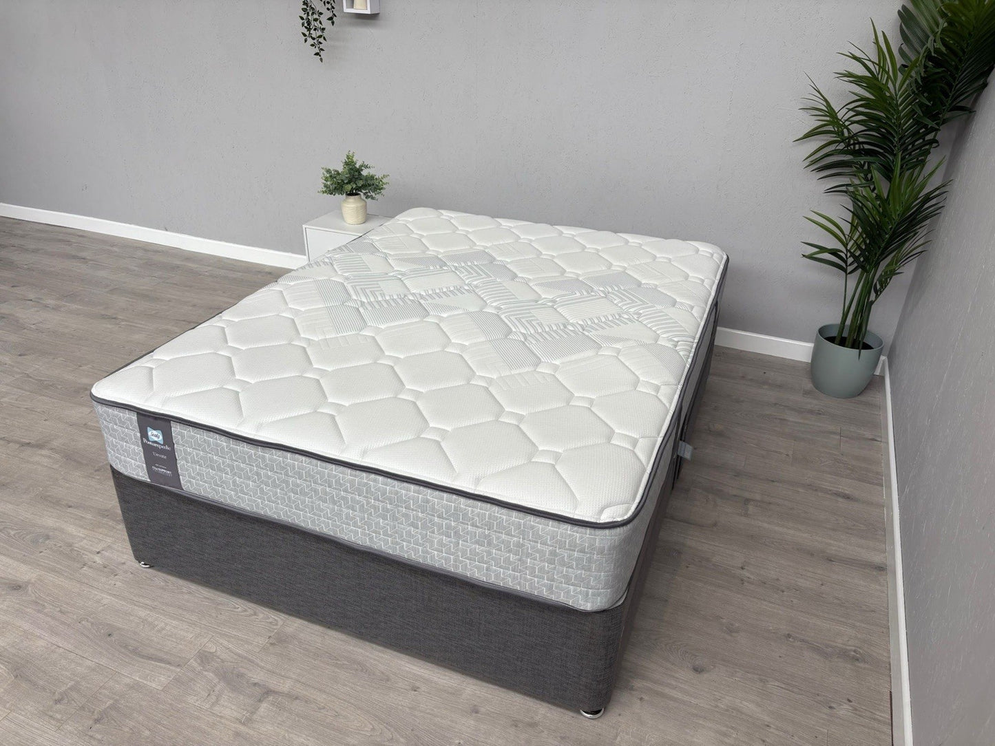 Sealy Elevate NEWTON 4ft 6 Double Mattress, Firm - RRP £1,399