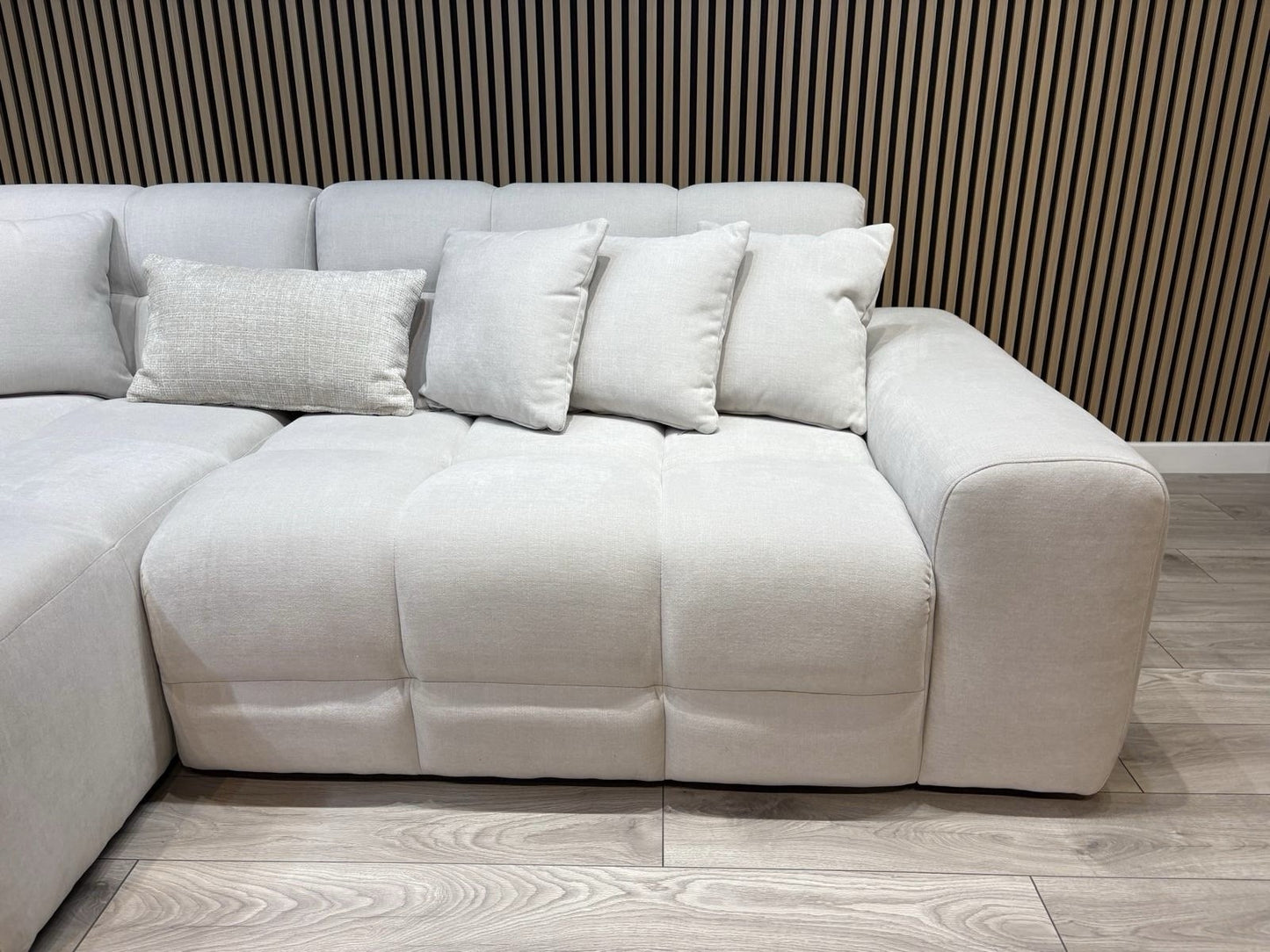 EVE CLOUD Large Fabric 3 Seater LHF Chaise Corner Sofa - RRP £2,299