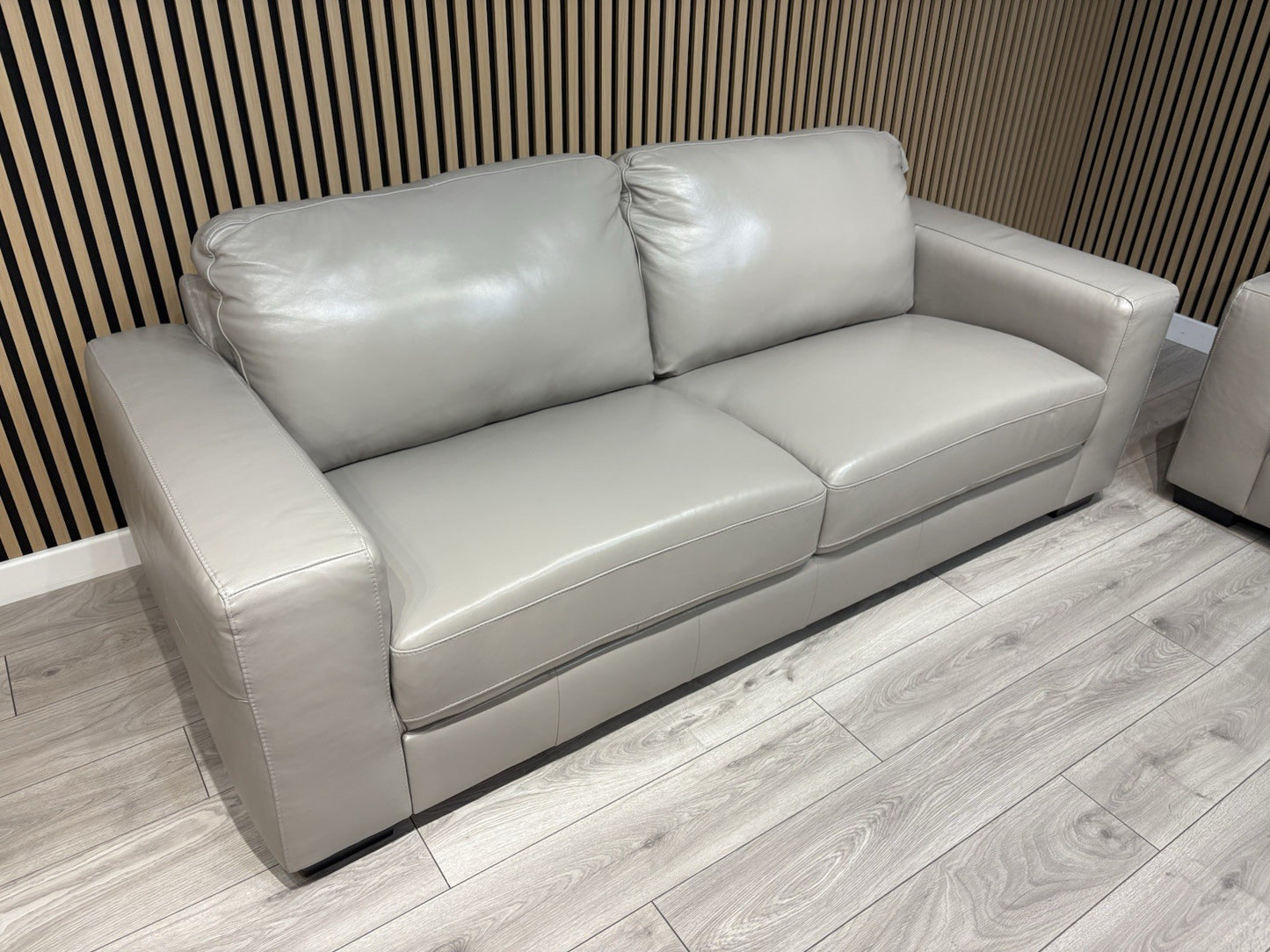 DFS - COHEN Style 3 Seater + 2 Seater Leather Sofa Set - RRP £2,398