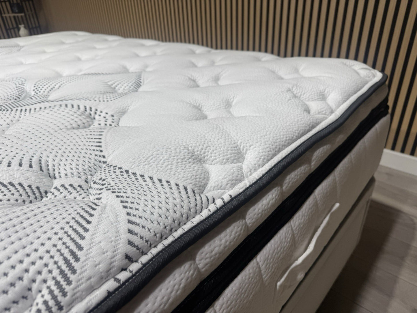 IGEL Nanotech 3500i 6ft Superking Mattress, Firm - RRP £2,099